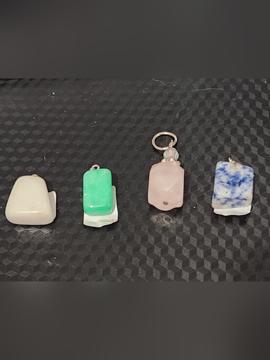 Jewelry - Batch of 4 Stone Pendants! Lapis Lazuli, White Onyx, Green Aventurine, Pink Qtz
